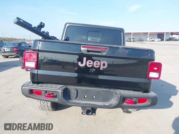 ✅ 2023 Jeep Gladiator Rubicon • VIN: 1C6JJTBGXPL543787 • Лот: 40963799. Опубликован ранее на IAAI с пробегом 5 402 миль. Бесплатный доступ к архиву аукционных продаж из США и подробный отчёт об истории автомобиля на DreamBid. Изображение 17.