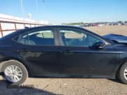 ✅ 2025 Toyota Camry SE • VIN: 4T1DAACK6SU058347 • Лот: 43614189. Опубликован ранее на IAAI с пробегом 37 257 миль. Бесплатный доступ к архиву аукционных продаж из США и подробный отчёт об истории автомобиля на DreamBid. Изображение 14.