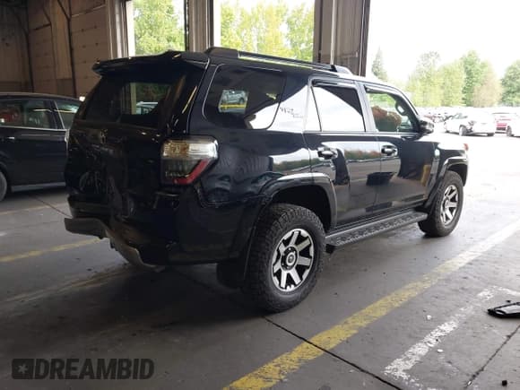 ✅ 2022 Toyota 4Runner TRD Off Road Premium • VIN: JTERU5JR5N6007404 • Лот: 43422147. Опубликован ранее на IAAI с пробегом 83 156 миль. Бесплатный доступ к архиву аукционных продаж из США и подробный отчёт об истории автомобиля на DreamBid. Изображение 4.