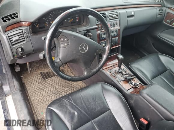 ✅ 2000 Mercedes-Benz E 320/430 4 Matic • VIN: WDBJH82J8YX036473 • Lot: 54668295. Listed on Copart with Not provided. Free auction sales archive from the USA and detailed vehicle history report at DreamBid. Image 8.