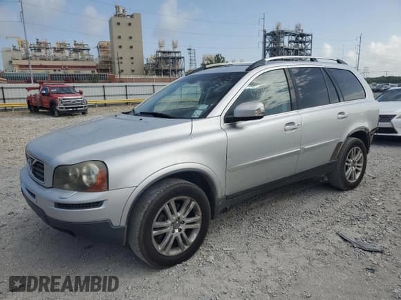 ✅ 2010 Volvo XC90 I6 • VIN: YV4982CY5A1550302 • Lot: 62487795. Listed on Copart with 164,990 mi. Free auction sales archive from the USA and detailed vehicle history report at DreamBid. Image 1.