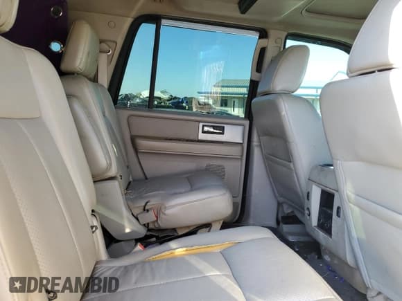 ✅ 2009 Ford Expedition Max Limited • VIN: 1FMFK19509LA00239 • Лот: 94111205. Опубликован ранее на Copart с пробегом 206 439 миль. Бесплатный доступ к архиву аукционных продаж из США и подробный отчёт об истории автомобиля на DreamBid. Изображение 11.