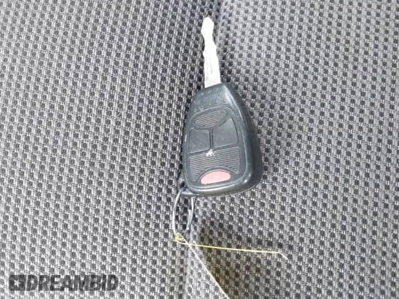 2012 Dodge Caliber SE z VIN 1C3CDWBA3CD506353, wystawiony jako IAAI lot #41656018 z przebiegiem Nie podano mil oraz . Historia ofert i sprzedaży dostępna na DreamBid. Obrazek 11.