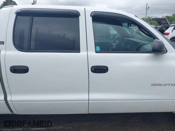 ✅ 2000 Dodge Dakota Sport • VIN: 1B7GL2AN4YS691223 • Лот: 41964561. Размещён на IAAI с пробегом 169 936 миль миль. Получите бесплатный доступ к архиву аукционных продаж из США и посмотрите подробный отчёт об истории автомобиля на DreamBid. Изображение 13.