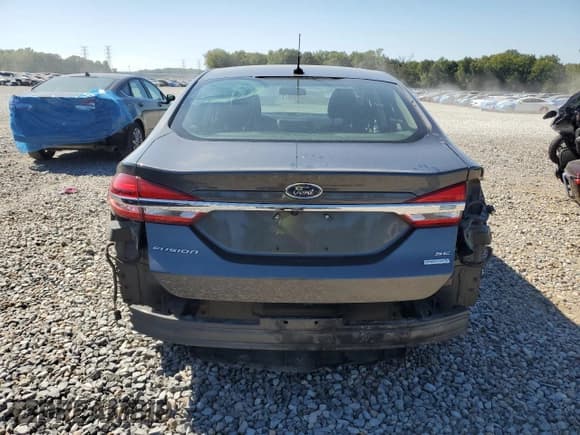 ✅ 2018 Ford Fusion SE • VIN: 3FA6P0HD7JR199441 • Lot: 85143735. Wystawiony na Copart z przebiegiem 70 126 mil. Bezpłatny archiwum sprzedaży aukcyjnych z USA i szczegółowy raport historii pojazdu na DreamBid. Zdjęcie 6.