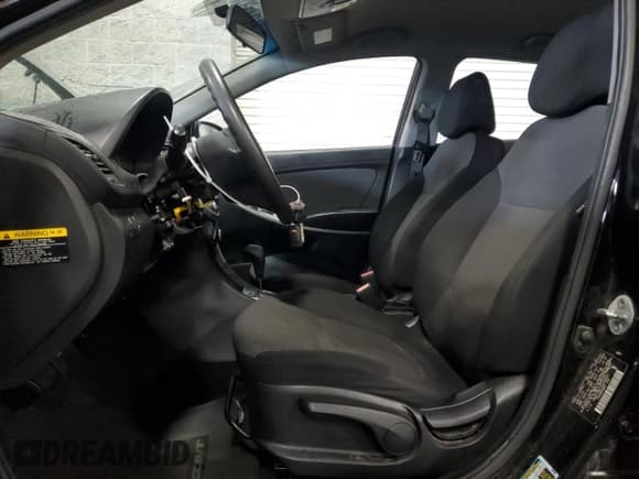 ✅ 2012 Hyundai Accent GS • VIN: KMHCT5AE7CU058031 • Лот: 67383984. Опубликован ранее на Copart с пробегом 159 847 миль. Бесплатный доступ к архиву аукционных продаж из США и подробный отчёт об истории автомобиля на DreamBid. Изображение 7.