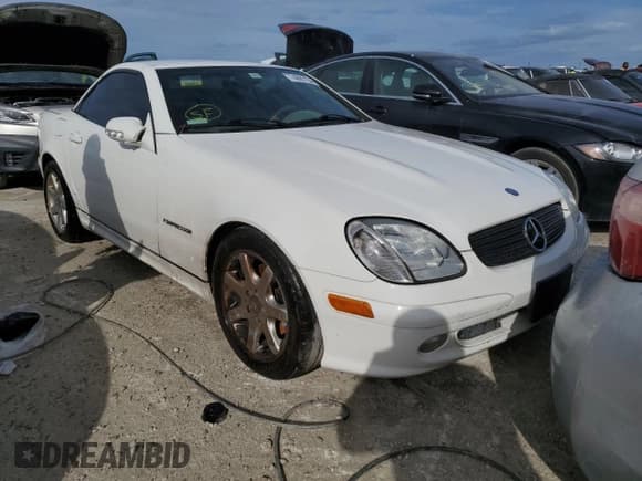 ✅ 2002 Mercedes-Benz SLK 230 Kompressor • VIN: WDBKK49F72F266549 • Lot: 74991154. Wystawiony na Copart z przebiegiem 56 192 mil. Bezpłatny archiwum sprzedaży aukcyjnych z USA i szczegółowy raport historii pojazdu na DreamBid. Zdjęcie 4.