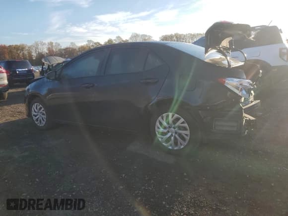 ✅ 2018 Toyota Corolla SE • VIN: 2T1BURHE2JC105759 • Lot: 90444485. Listed on Copart with 78,446 mi. Free auction sales archive from the USA and detailed vehicle history report at DreamBid. Image 2.