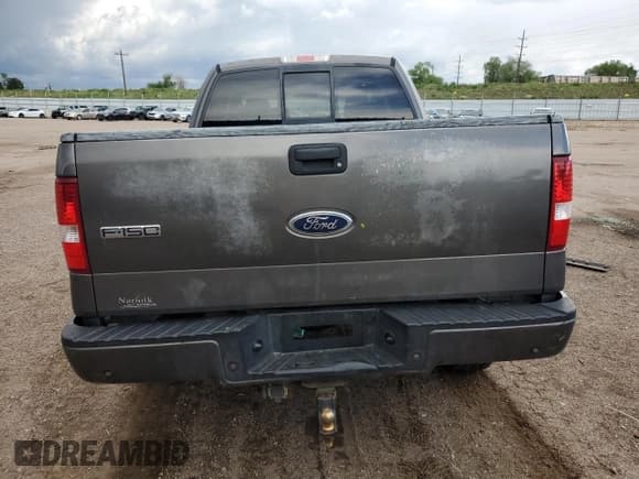 ✅ 2004 Ford F-150 XLT • VIN: 1FTPX14534KD96022 • Lot: 58184295. Wystawiony na Copart z przebiegiem 185 925 mil. Bezpłatny archiwum sprzedaży aukcyjnych z USA i szczegółowy raport historii pojazdu na DreamBid. Zdjęcie 6.