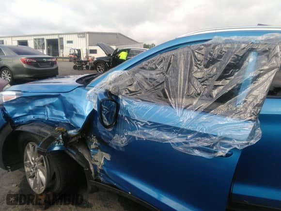 2018 Hyundai Tucson SEL z VIN KM8J33A45JU696343, wystawiony jako IAAI lot #42746454 z przebiegiem 118 443 mil mil oraz . Historia ofert i sprzedaży dostępna na DreamBid. Obrazek 6.