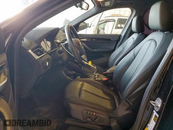 ✅ 2019 BMW X1 sDrive28i • VIN: WBXHU7C55K3H45955 • Lot: 81317225. Listed on Copart with 67,302 mi. Free auction sales archive from the USA and detailed vehicle history report at DreamBid. Image 7.