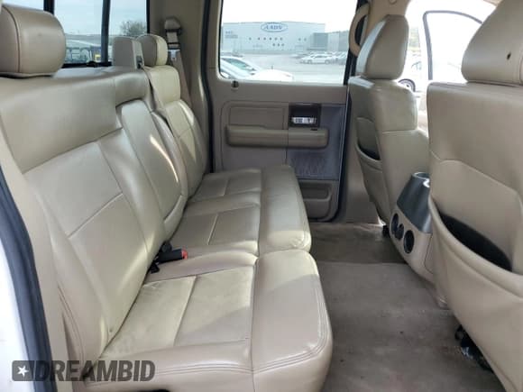 ✅ 2008 Ford F-150 XLT • VIN: 1FTPW12V38KB95829 • Lot: 89523345. Wystawiony na Copart z przebiegiem 185 029 mil. Bezpłatny archiwum sprzedaży aukcyjnych z USA i szczegółowy raport historii pojazdu na DreamBid. Zdjęcie 10.