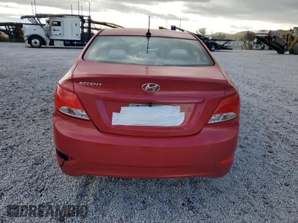 ✅ 2015 Hyundai Accent GLS • VIN: KMHCT4AE0FU898067 • Lot: 84069975. Wystawiony na Copart z przebiegiem 183 202 mil. Bezpłatny archiwum sprzedaży aukcyjnych z USA i szczegółowy raport historii pojazdu na DreamBid. Zdjęcie 6.