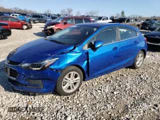 2017 Chevrolet Cruze LT z VIN 3G1BE6SM2HS549323, wystawiony jako Copart lot #68322312 z przebiegiem 121 635 mil mil oraz . Historia ofert i sprzedaży dostępna na DreamBid. Obrazek 1.