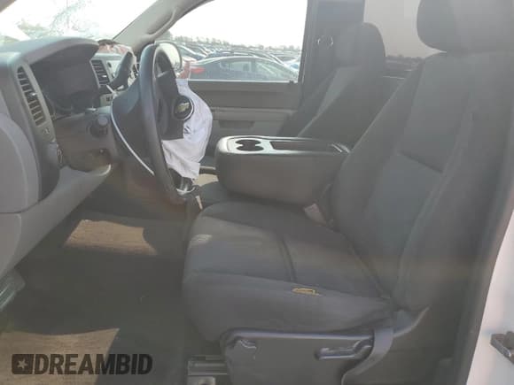 ✅ 2011 Chevrolet Silverado 1500 Work Truck • VIN: 1GCNCPE03BZ417805 • Lot: 71101234. Listed on Copart with 301,444 mi. Free auction sales archive from the USA and detailed vehicle history report at DreamBid. Image 7.