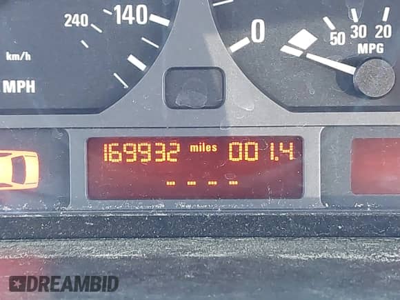 2002 BMW 3 Series 325xi с VIN WBAEU33442PF68322, выставлен на аукционе IAAI как лот 43348712 с пробегом 169 932 миль миль и . История ставок и продаж доступна на DreamBid. Изображение 15.