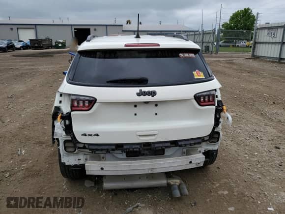 2021 Jeep Compass 80th Anniversary z VIN 3C4NJDEB1MT561871, wystawiony jako Copart lot #56173465 z przebiegiem 59 661 mil mil oraz Szkoda całkowita • Salvage title. Historia ofert i sprzedaży dostępna na DreamBid. Obrazek 6.