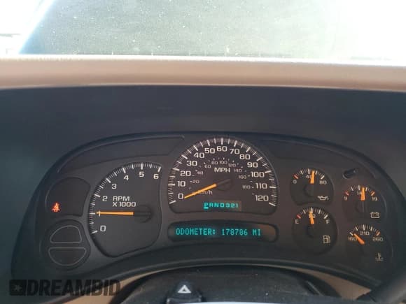 ✅ 2003 Chevrolet Suburban Z71 • VIN: 3GNFK16Z23G177804 • Лот: 55015145. Опубликован ранее на Copart с пробегом 178 786 миль. Бесплатный доступ к архиву аукционных продаж из США и подробный отчёт об истории автомобиля на DreamBid. Изображение 9.