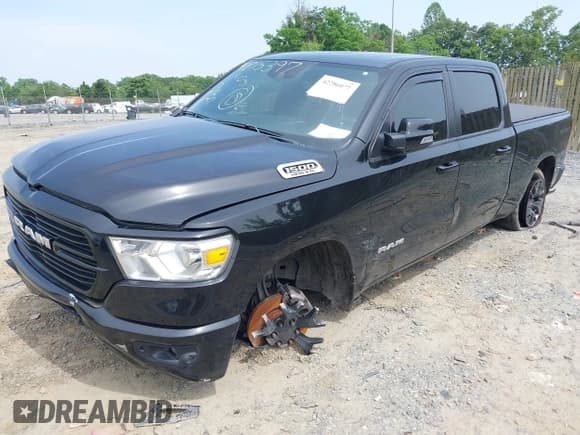 ✅ 2021 Ram 1500 Big Horn • VIN: 1C6SRFMT5MN763699 • Lot: 42286077. Wystawiony na IAAI z przebiegiem 169 554 mil. Bezpłatny archiwum sprzedaży aukcyjnych z USA i szczegółowy raport historii pojazdu na DreamBid. Zdjęcie 19.