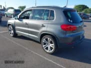 ✅ 2012 Volkswagen Tiguan S • VIN: WVGBV7AX6CW100583 • Lot: 43542063. Listed on IAAI with 138,877 mi. Free auction sales archive from the USA and detailed vehicle history report at DreamBid. Image 3.