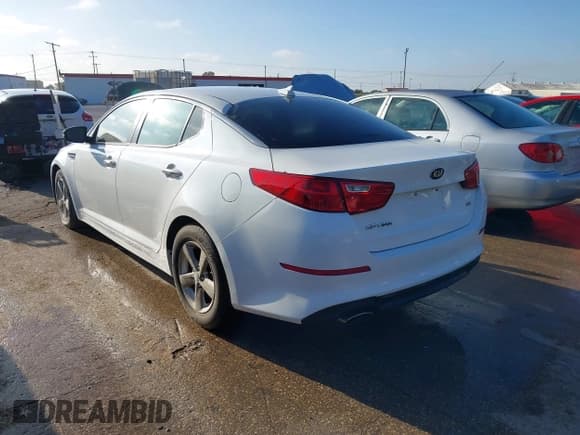 ✅ 2015 Kia Optima LX • VIN: KNAGM4A73F5594064 • Lot: 43885751. Wystawiony na IAAI z przebiegiem 135 694 mil. Bezpłatny archiwum sprzedaży aukcyjnych z USA i szczegółowy raport historii pojazdu na DreamBid. Zdjęcie 3.