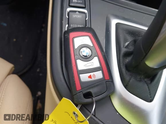 ✅ 2018 BMW 3 Series 330i • VIN: WBA8B9G5XJNU96090 • Lot: 43581724. Wystawiony na IAAI z przebiegiem 41 782 mil. Bezpłatny archiwum sprzedaży aukcyjnych z USA i szczegółowy raport historii pojazdu na DreamBid. Zdjęcie 11.