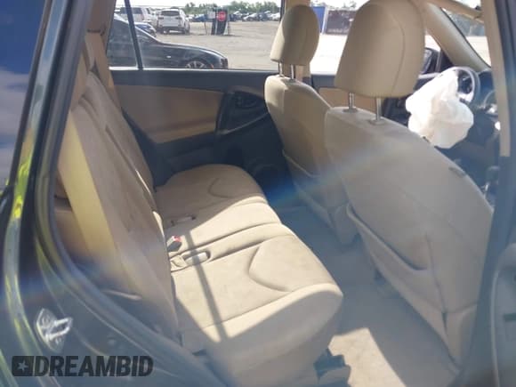 ✅ 2012 Toyota RAV4 • VIN: 2T3BF4DV5CW250872 • Лот: 42391792. Опубликован ранее на IAAI с пробегом 236 597 миль. Бесплатный доступ к архиву аукционных продаж из США и подробный отчёт об истории автомобиля на DreamBid. Изображение 8.