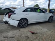 ✅ 2022 Cadillac CT4-V • VIN: 1G6DH5RL5N0115708 • Lot: 73152354. Wystawiony na Copart z przebiegiem Nie podano. Bezpłatny archiwum sprzedaży aukcyjnych z USA i szczegółowy raport historii pojazdu na DreamBid. Zdjęcie 3.