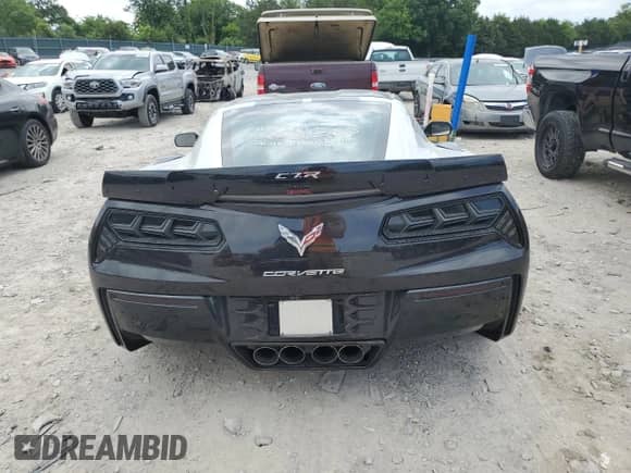 2014 Chevrolet Corvette Z51 3LT с VIN 1G1YL2D73E5105308, выставлен на аукционе Copart как лот 61740804 с пробегом 22 886 миль миль и Списание • Salvage title. История ставок и продаж доступна на DreamBid. Изображение 6.