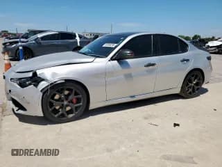 ✅ 2020 Alfa Romeo Giulia Ti Sport • VIN: ZARFAMBN0L7634689 • Lot: 65956295. Wystawiony na Copart z przebiegiem Nie podano. Bezpłatny archiwum sprzedaży aukcyjnych z USA i szczegółowy raport historii pojazdu na DreamBid. Zdjęcie 1.