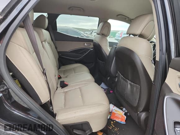 ✅ 2017 Hyundai Santa Fe 2.4L • VIN: 5NMZU3LB3HH008650 • Lot: 86128685. Wystawiony na Copart z przebiegiem 150 662 mil. Bezpłatny archiwum sprzedaży aukcyjnych z USA i szczegółowy raport historii pojazdu na DreamBid. Zdjęcie 10.