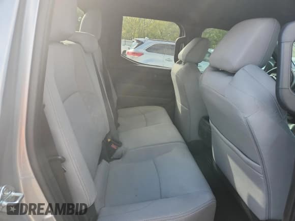 ✅ 2024 Toyota Tacoma SR5 • VIN: 3TYLB5JNXRT033696 • Lot: 90677615. Wystawiony na Copart z przebiegiem 32 732 mil. Bezpłatny archiwum sprzedaży aukcyjnych z USA i szczegółowy raport historii pojazdu na DreamBid. Zdjęcie 10.