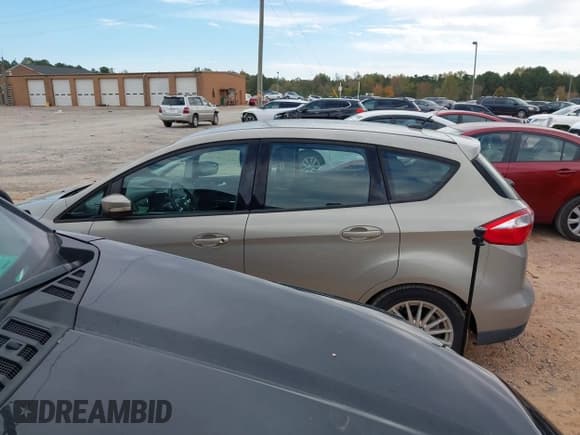 ✅ 2015 Ford C-Max SE • VIN: 1FADP5AU4FL105195 • Лот: 43478191. Опубликован ранее на IAAI с пробегом 156 563 миль. Бесплатный доступ к архиву аукционных продаж из США и подробный отчёт об истории автомобиля на DreamBid. Изображение 14.