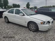 ✅ 2005 Volvo S60 • VIN: YV1RS612X52461555 • Lot: 60142144. Wystawiony na Copart z przebiegiem 156 418 mil. Bezpłatny archiwum sprzedaży aukcyjnych z USA i szczegółowy raport historii pojazdu na DreamBid. Zdjęcie 4.