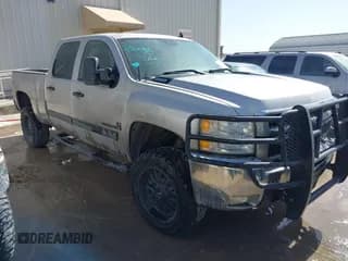 ✅ 2009 Chevrolet Silverado 2500HD LT • VIN: 1GCHK53609F130400 • Лот: 41641462. Опубликован ранее на IAAI с пробегом 302 192 миль. Бесплатный доступ к архиву аукционных продаж из США и подробный отчёт об истории автомобиля на DreamBid. Изображение 1.
