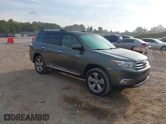 ✅ 2012 Toyota Highlander Limited • VIN: 5TDDK3EH0CS131961 • Lot: 43222784. Listed on IAAI with 334,295 mi. Free auction sales archive from the USA and detailed vehicle history report at DreamBid. Image 1.