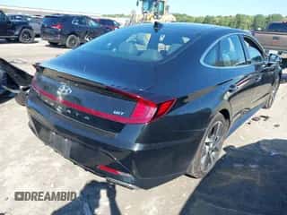 2021 Hyundai Sonata SEL Plus z VIN 5NPEJ4J21MH091007, wystawiony jako IAAI lot #43325011 z przebiegiem 71 111 mil mil oraz . Historia ofert i sprzedaży dostępna na DreamBid. Obrazek 4.