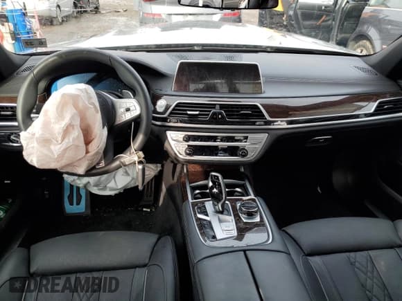 ✅ 2022 BMW 7 Series 740i xDrive • VIN: WBA7T4C09NCK31913 • Lot: 72407132. Listed on Copart with Not provided. Free auction sales archive from the USA and detailed vehicle history report at DreamBid. Image 8.