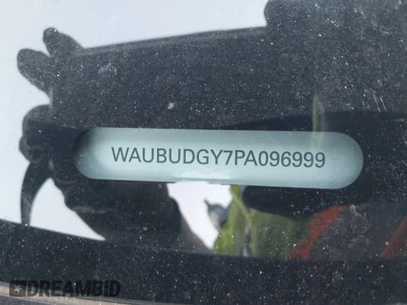 ✅ 2023 Audi A3 Premium Plus • VIN: WAUBUDGY7PA096999 • Lot: 41302672. Wystawiony na IAAI z przebiegiem 10 431 mil. Bezpłatny archiwum sprzedaży aukcyjnych z USA i szczegółowy raport historii pojazdu na DreamBid. Zdjęcie 9.