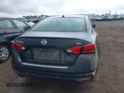 ✅ 2022 Nissan Altima SV • VIN: 1N4BL4DV5NN345120 • Lot: 40386571. Wystawiony na IAAI z przebiegiem 32 583 mil. Bezpłatny archiwum sprzedaży aukcyjnych z USA i szczegółowy raport historii pojazdu na DreamBid. Zdjęcie 16.