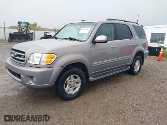 ✅ 2002 Toyota Sequoia Limited • VIN: 5TDBT48A82S113652 • Лот: 42643994. Опубликован ранее на IAAI с пробегом 264 308 миль. Бесплатный доступ к архиву аукционных продаж из США и подробный отчёт об истории автомобиля на DreamBid. Изображение 2.
