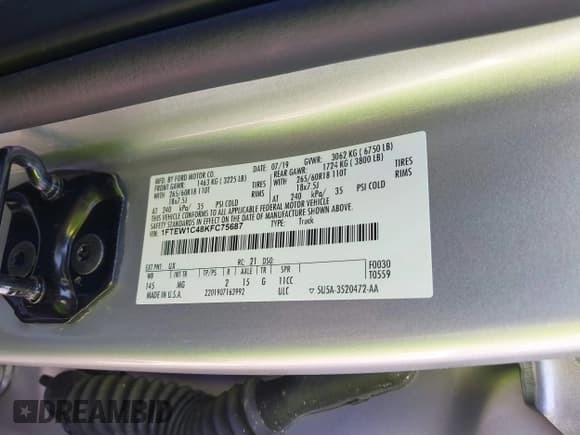 ✅ 2019 Ford F-150 XL • VIN: 1FTEW1C48KFC75687 • Lot: 41908255. Wystawiony na IAAI z przebiegiem 79 932 mil. Bezpłatny archiwum sprzedaży aukcyjnych z USA i szczegółowy raport historii pojazdu na DreamBid. Zdjęcie 9.