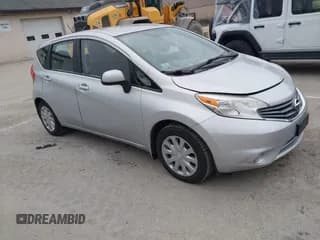 ✅ 2014 Nissan Note S Plus • VIN: 3N1CE2CP9EL437575 • Lot: 43840904. Wystawiony na IAAI z przebiegiem 131 275 mil. Bezpłatny archiwum sprzedaży aukcyjnych z USA i szczegółowy raport historii pojazdu na DreamBid. Zdjęcie 1.
