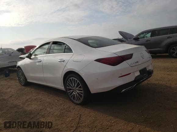 ✅ 2024 Mercedes-Benz CLA 250 • VIN: W1K5J4HB8RN455717 • Lot: 80317435. Wystawiony na Copart z przebiegiem 19 180 mil. Bezpłatny archiwum sprzedaży aukcyjnych z USA i szczegółowy raport historii pojazdu na DreamBid. Zdjęcie 2.