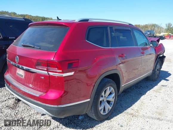 ✅ 2018 Volkswagen Atlas SEL • VIN: 1V2ER2CAXJC552292 • Lot: 43493172. Wystawiony na IAAI z przebiegiem 129 954 mil. Bezpłatny archiwum sprzedaży aukcyjnych z USA i szczegółowy raport historii pojazdu na DreamBid. Zdjęcie 4.