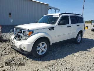 2007 Dodge Nitro SXT with VIN 1D8GT28K17W727700, listed as a Copart auction lot 83789135 with 150,618 mi miles and Salvage title. Bid and sale history available at DreamBid. Image 1.