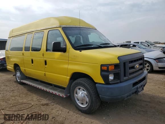 ✅ 2014 Ford Econoline Cargo Commercial • VIN: 1FTNS2EW2EDA86453 • Lot: 67242675. Listed on Copart with 160,032 mi. Free auction sales archive from the USA and detailed vehicle history report at DreamBid. Image 4.