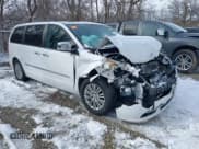 ✅ 2016 Chrysler Town & Country Touring L Anniversary Edition • VIN: 2C4RC1CG4GR200487 • Лот: 41602657. Опубликован ранее на IAAI с пробегом 119 115 миль. Бесплатный доступ к архиву аукционных продаж из США и подробный отчёт об истории автомобиля на DreamBid. Изображение 1.