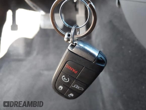 ✅ 2015 Jeep Grand Cherokee Laredo • VIN: 1C4RJEAG5FC125709 • Lot: 42608489. Listed on IAAI with 73,161 mi. Free auction sales archive from the USA and detailed vehicle history report at DreamBid. Image 11.