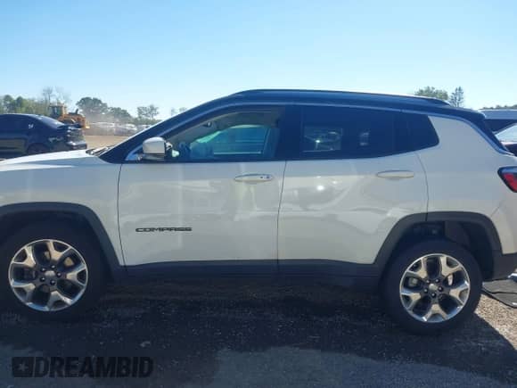 2019 Jeep Compass Limited с VIN 3C4NJDCB5KT827375, выставлен на аукционе IAAI как лот 43354393 с пробегом 122 355 миль миль и . История ставок и продаж доступна на DreamBid. Изображение 15.